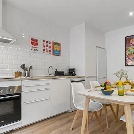 Andy Warhol Con Terraza * Хихон