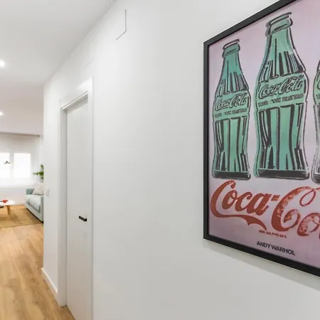 Andy Warhol Con Terraza * Хихон