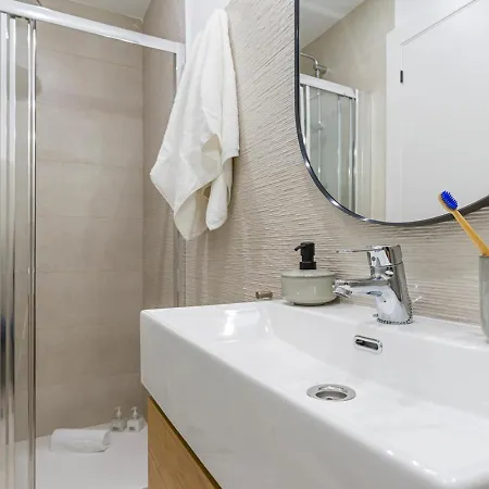 Andy Warhol Con Terraza Apartment