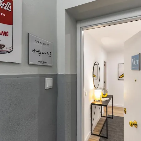 Andy Warhol Con Terraza Apartment Gijon